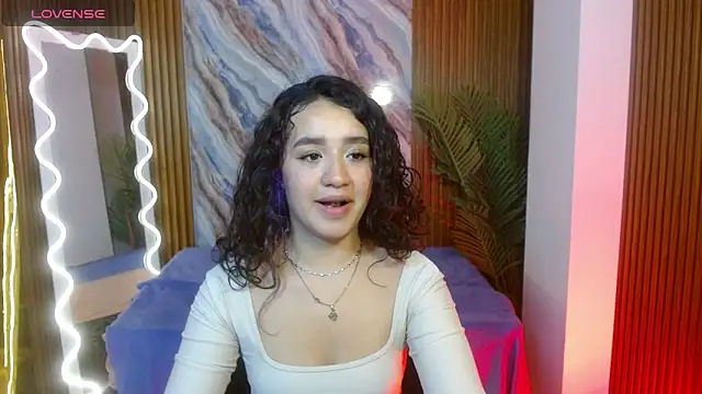 Snapshot of Ellis_tay chatting on April 27, 12:03 pm Ellis tay online show from April 27, 12:03 pm