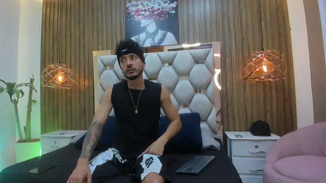 denis winslow online show from April 21, 7:17 pm