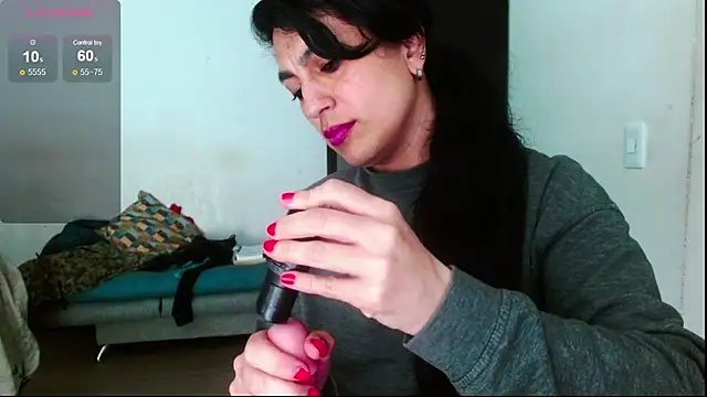 Snapshot of diosa_gil chatting on July 13, 1:52 am diosa gil online show from July 13, 1:52 am