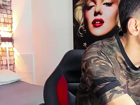 Zack isback online show from April 11, 8:24 pm