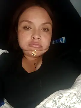 Snapshot of Lina19_93 chatting on April 12, 1:43 am Lina19 93 online show from April 12, 1:43 am