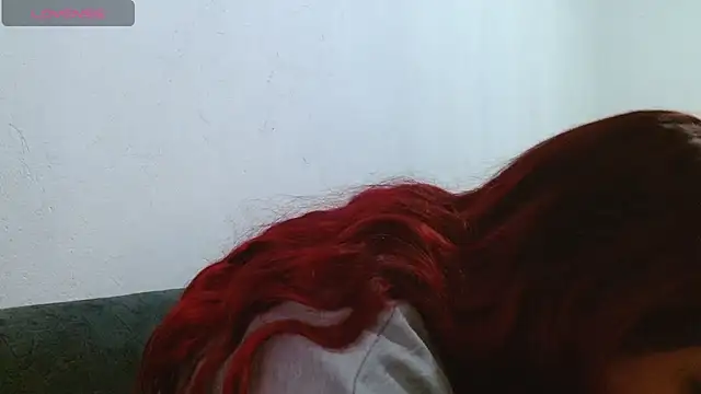 Snapshot of lucyheart_8 chatting on April 27, 10:30 pm lucyheart 8 online show from April 27, 10:30 pm