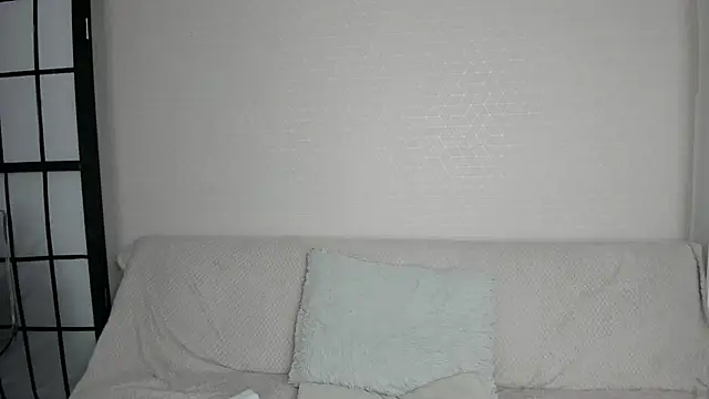 Snapshot of missallydoll chatting on May 28, 11:07 am missallydoll online show from May 28, 11:07 am