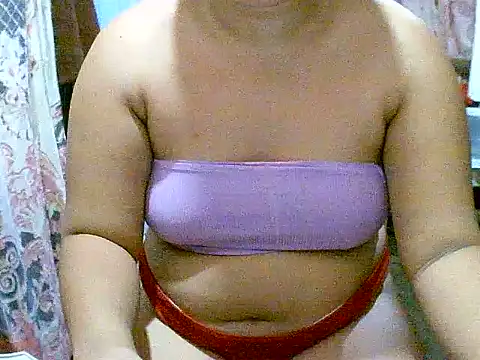 Snapshot of asian_faith1 chatting on June 20, 11:02 am asian faith1 online show from June 20, 11:02 am