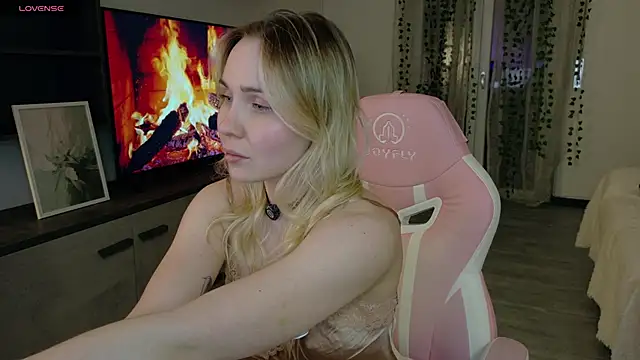 xxYourHoney online show from April 24, 1:41 am