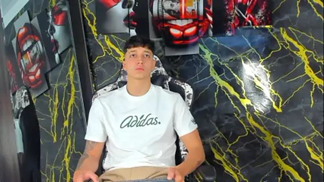 eithan boy  online show from April 16, 12:06 pm