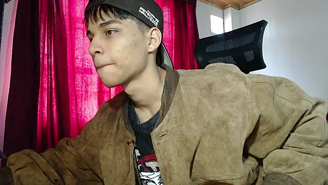 Snapshot of Marck-Pro chatting on June 4, 4:13 pm Marck-Pro online show from June 4, 4:13 pm