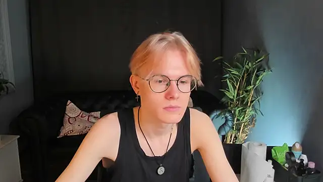 Liam Blair online show from April 16, 5:30 am