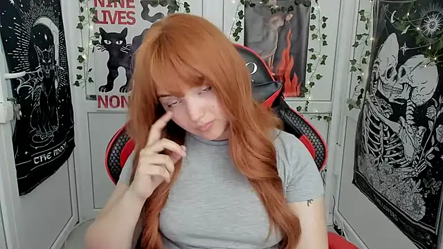 Snapshot of Caroline_cutte chatting on July 14, 11:49 am Caroline cutte online show from July 14, 11:49 am