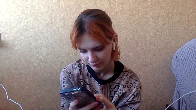 Snapshot of EraPolek chatting on April 14, 6:08 am EraPolek online show from April 14, 6:08 am