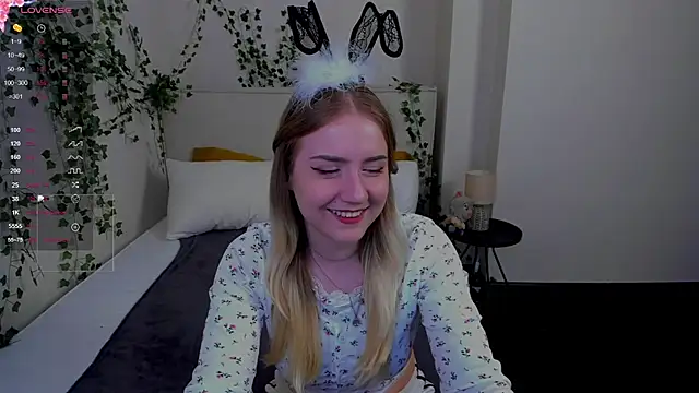 Snapshot of Liacandy_ chatting on June 22, 2:02 am Liacandy online show from June 22, 2:02 am