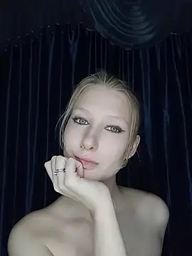 Snapshot of Tanya_Savel chatting on May 1, 2:32 pm Tanya Savel online show from May 1, 2:32 pm