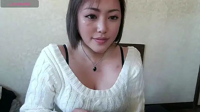 Snapshot of Anna_jpn8 chatting on May 5, 6:43 am Anna jpn8 online show from May 5, 6:43 am