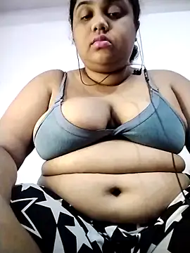 hotsilk21 online show from April 22, 5:47 pm