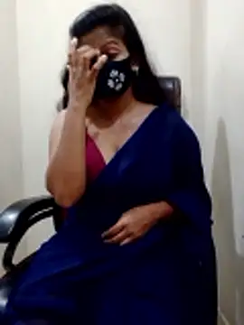 Snapshot of black-woman chatting on April 14, 3:51 pm black-woman online show from April 14, 3:51 pm