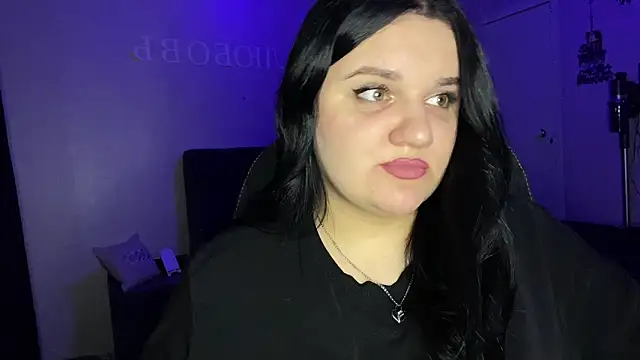 Penny Perry online show from April 18, 7:58 pm