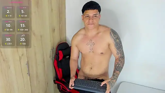 Snapshot of DrakeSmith_ chatting on June 16, 11:40 pm DrakeSmith online show from June 16, 11:40 pm