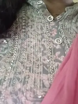 Snapshot of Monika_telugu_queen chatting on June 5, 8:09 am Monika telugu queen online show from June 5, 8:09 am
