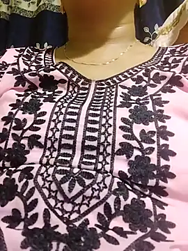 Snapshot of Monika_telugu_queen chatting on June 22, 5:54 pm Monika telugu queen online show from June 22, 5:54 pm