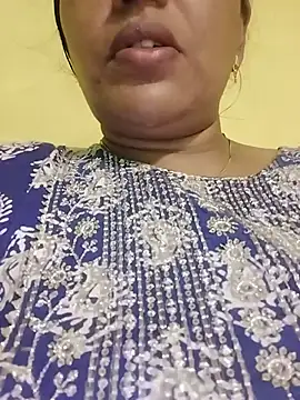 Snapshot of Monika_telugu_queen chatting on July 7, 1:48 pm Monika telugu queen online show from July 7, 1:48 pm