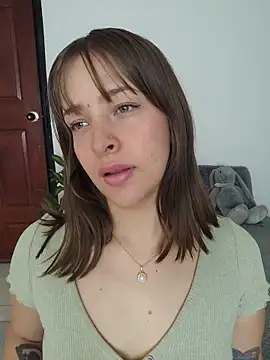Mari Rouse online show from May 15, 1:29 pm