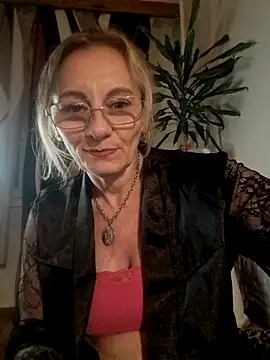 Snapshot of Blond_lady_czech chatting on April 18, 7:58 pm Blond lady czech online show from April 18, 7:58 pm