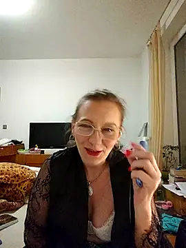 Snapshot of Blond_lady_czech chatting on April 23, 8:22 pm Blond lady czech online show from April 23, 8:22 pm