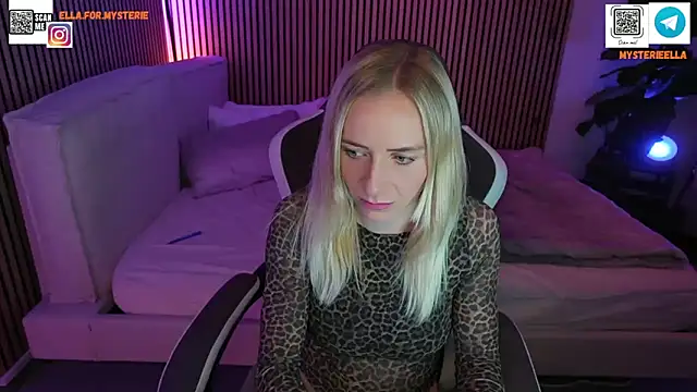 Ella Mysterie online show from May 2, 8:36 pm