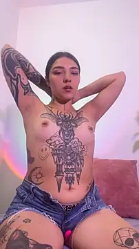 Snapshot of GigixXxOS chatting on April 30, 10:36 pm GigixXxOS online show from April 30, 10:36 pm
