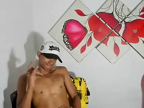 ozunabigcock online show from April 11, 7:02 am