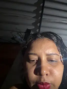 Snapshot of Ninibella chatting on April 14, 3:45 am Ninibella online show from April 14, 3:45 am