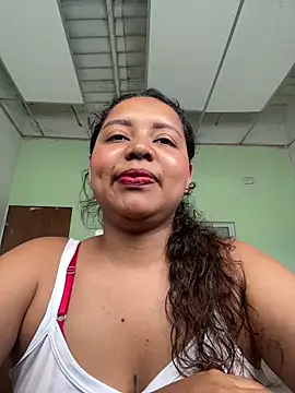 Snapshot of Ninibella chatting on April 28, 7:52 pm Ninibella online show from April 28, 7:52 pm