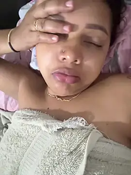 Snapshot of Ninibella chatting on June 5, 10:54 am Ninibella online show from June 5, 10:54 am