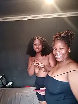 Chubbygoddess123 online show from April 15, 1:07 pm