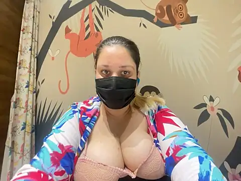 Snapshot of kavyasingh36 chatting on May 13, 10:17 pm kavyasingh36 online show from May 13, 10:17 pm