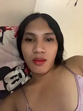 Snapshot of slutty_aki chatting on June 14, 2:35 am slutty aki online show from June 14, 2:35 am