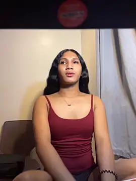 Snapshot of slutty_aki chatting on June 19, 1:48 pm slutty aki online show from June 19, 1:48 pm