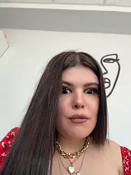 Snapshot of AmeliaBronze chatting on June 20, 6:27 am AmeliaBronze online show from June 20, 6:27 am