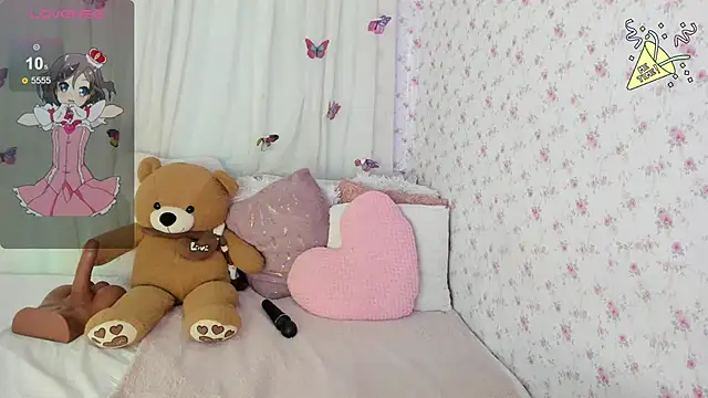 Snapshot of karina_ebonyy chatting on April 23, 12:29 pm karina ebonyy online show from April 23, 12:29 pm