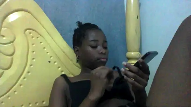 Snapshot of Rerpuss1 chatting on July 10, 1:03 pm Rerpuss1 online show from July 10, 1:03 pm