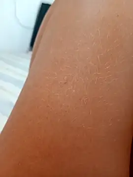 Gabrielaminha online show from April 22, 2:18 pm