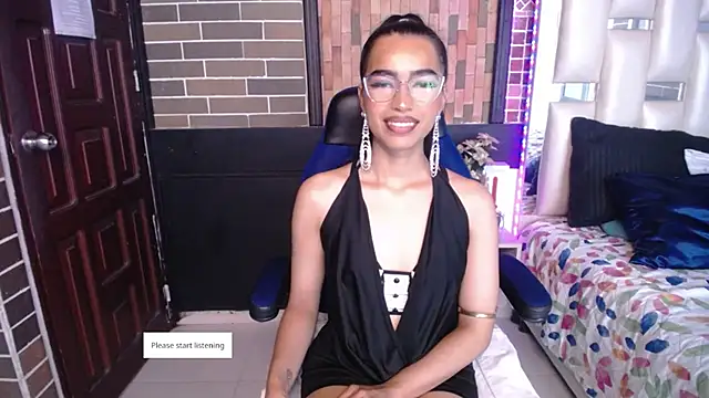 Snapshot of Miaa_ferrari1 chatting on May 13, 10:56 am Miaa ferrari1 online show from May 13, 10:56 am