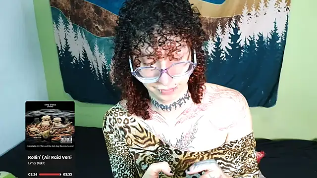 Snapshot of YourGothFemboy chatting on April 26, 7:11 pm YourGothFemboy online show from April 26, 7:11 pm