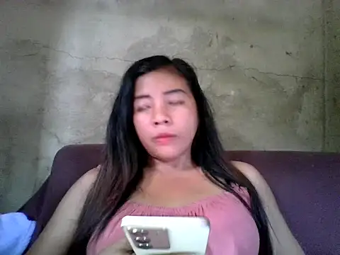 Snapshot of pinayysimple chatting on May 13, 5:27 am pinayysimple online show from May 13, 5:27 am