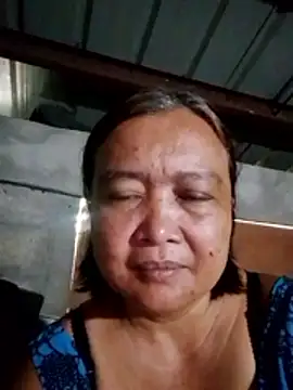 Snapshot of jeanyummytits chatting on April 21, 11:18 pm jeanyummytits online show from April 21, 11:18 pm