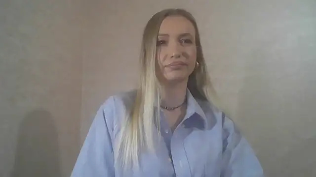 Snapshot of NoirEnigma chatting on April 26, 9:56 pm NoirEnigma online show from April 26, 9:56 pm