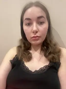 Doris2222 online show from April 14, 7:53 pm