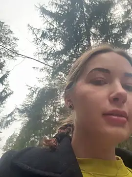 Doris2222 online show from April 17, 10:07 am