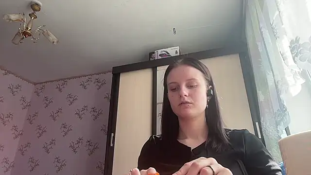 SofiaOops 1 online show from April 17, 9:23 am