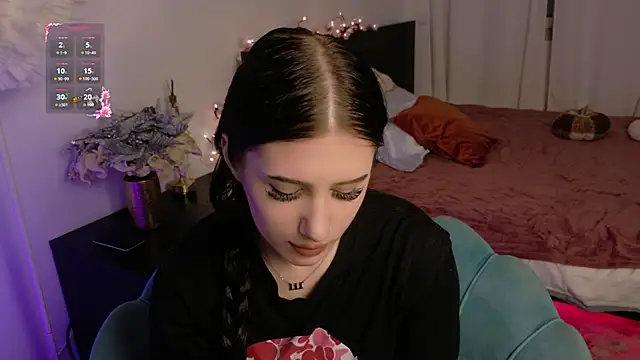 Snapshot of HazelHayesss chatting on June 4, 4:24 pm HazelHayesss online show from June 4, 4:24 pm